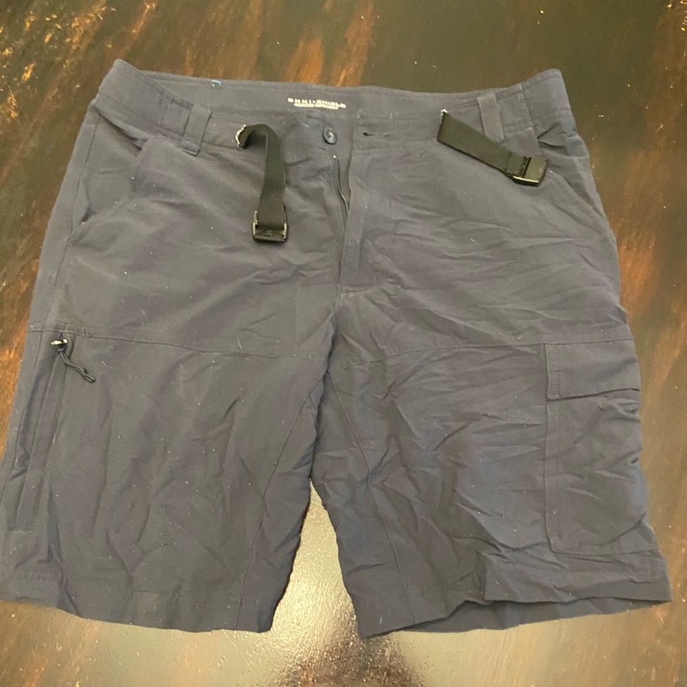Columbia omni Shield men’s grey Cargo Shorts